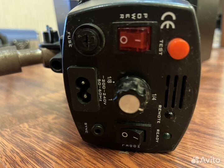 Студийная вспышка falcon eyes ss-150