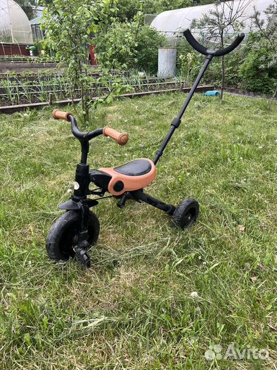 Велосипед детский трехколесный с ручкой