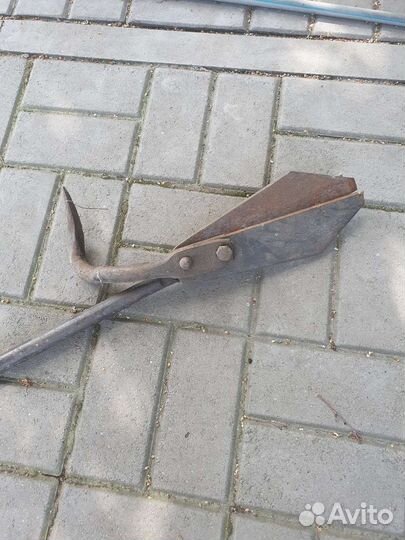 Кирка и ножницы по металлу СССР
