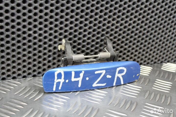 Ручка двери наружная Audi A4 B7