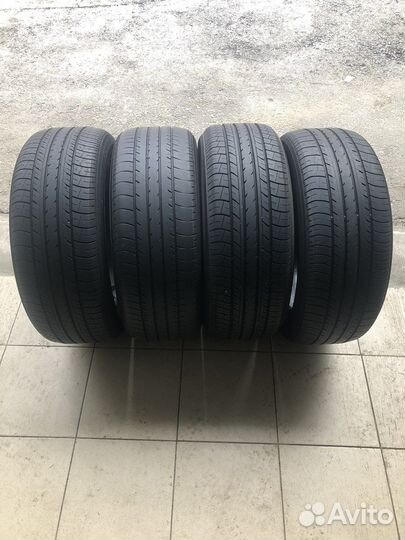 Yokohama BluEarth E70BZ 215/55 R17 94V