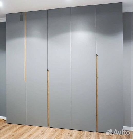 Шкаф распашной на заказ