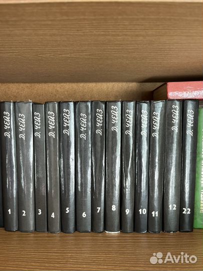 Сборники книг, детективы, романы