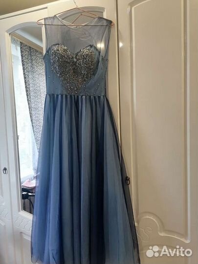 Вечернее платье