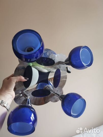 Люстра потолочная +бра синего цвета
