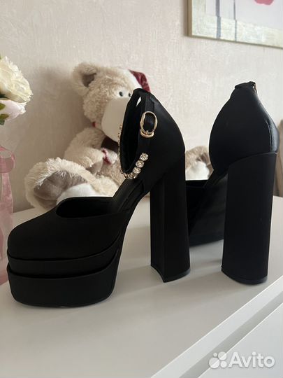 Туфли на платформе 37