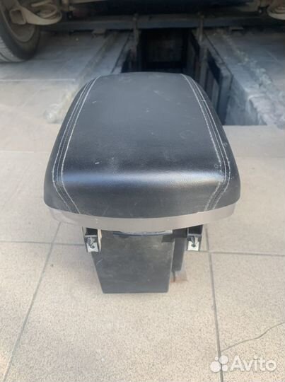 Подлокотник для hyundai ix35