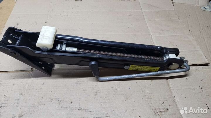 Домкрат для мерседеса GL164