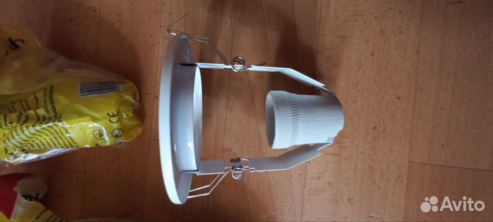 Светильник встраиваемый