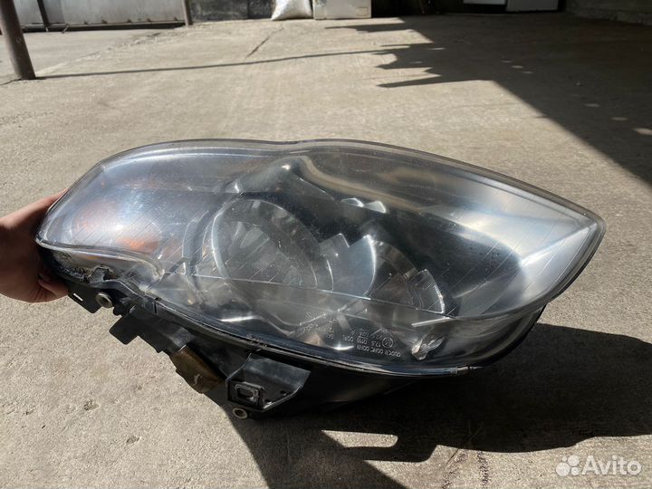 Левая фара ауди а4b7