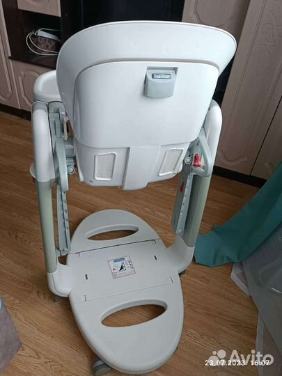 Стул для кормления tatamia