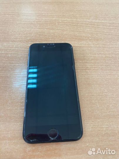 iPhone SE (2020), 64 ГБ