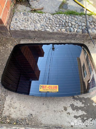 Заднее стекло на Nissan Skyline R33