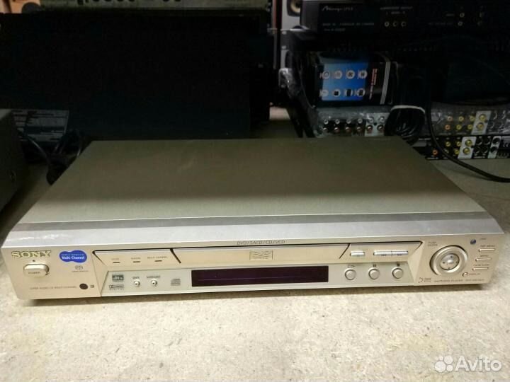 Отличный SaCD/Dvd player Sony NS700V