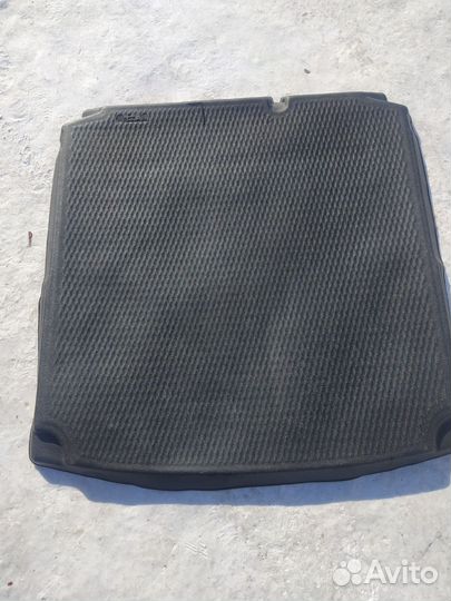 Коврик в багажник Фольксваген Джетта