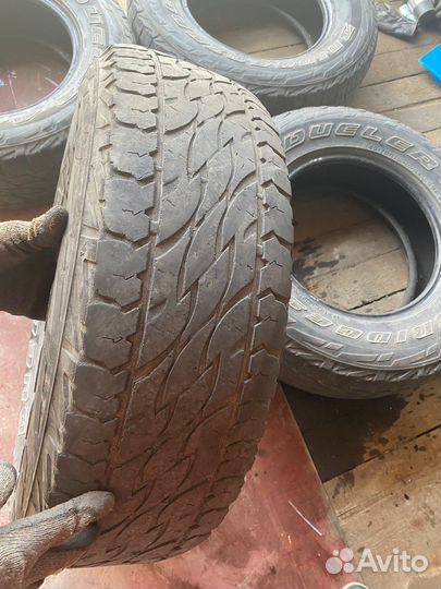 Bridgestone Dueler A/T 245/70 R16