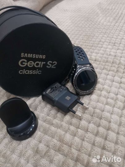 Смарт часы Samsung gear S2 Classic