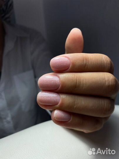 Модель на маникюр с покрытием