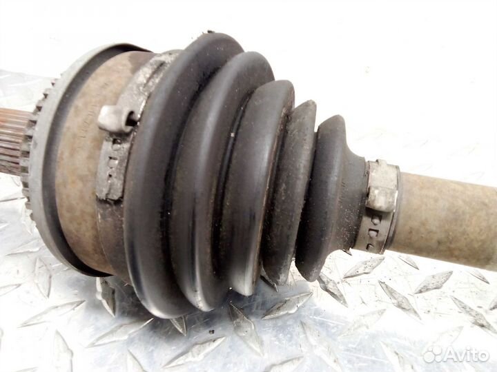 Полуось задняя левая Land Rover Discovery 4 LA