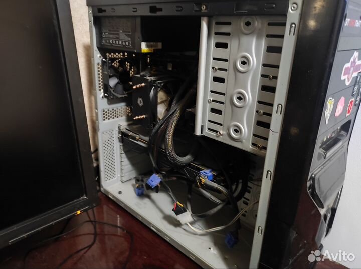 Компьютер в комплекте с монитором