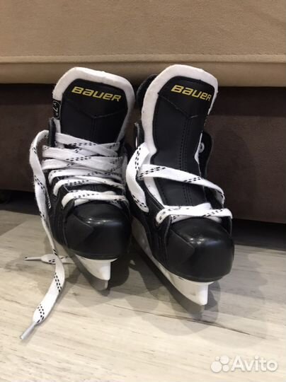 Коньки хоккейные