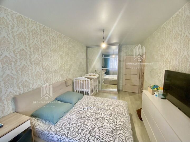 2-к. квартира, 49 м², 2/4 эт.