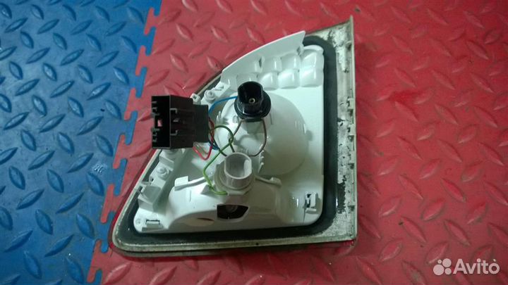 Фонарь задний внутренний левый BMW 5-серия E60/E