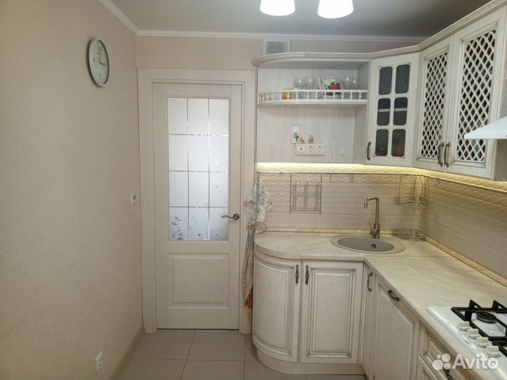 Продается кухонный гарнитур