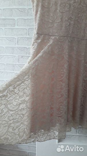 Платье 44-46 новое нарядное