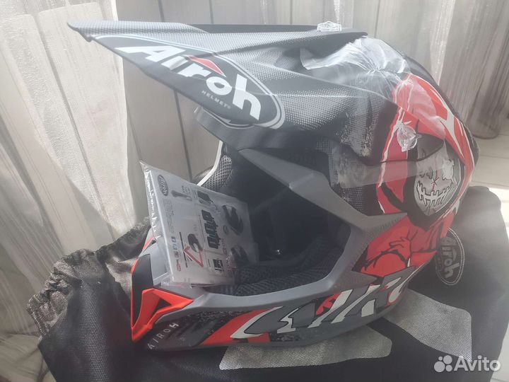 Кроссовый мотошлем Airoh