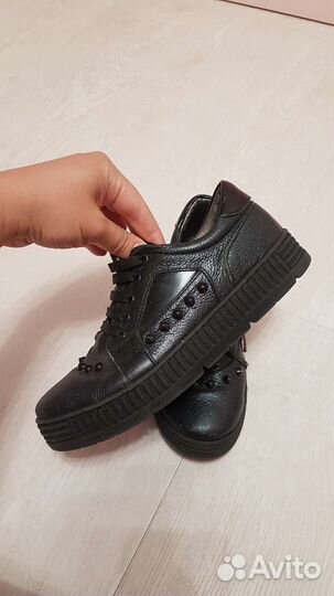 Полуботинки для девочки 35 (Школьные туфли )