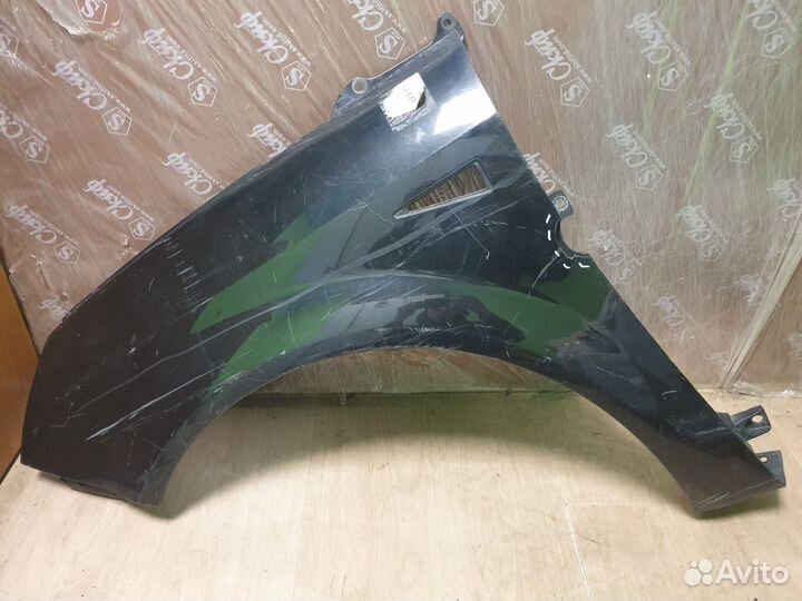 Крыло переднее левое Renault Scenic 2 2008Г.в