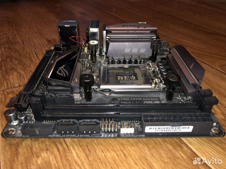 Материнская плата Asus ROG Strix Z270I Gaming