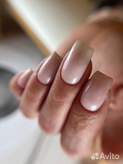 Модель на маникюр с покрытием гель лак/Гель