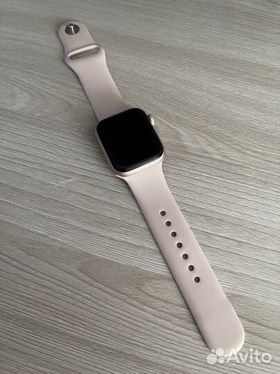 Apple watch 4 (40 мм)