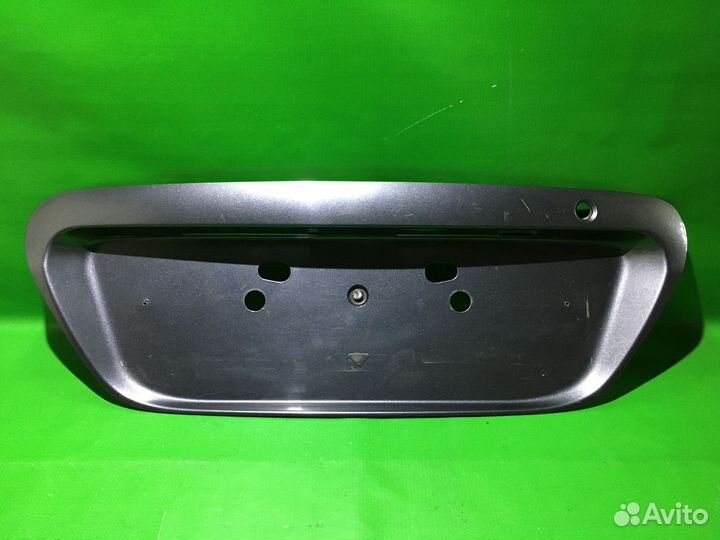 Накладка крышки багажника Mitsubishi Lancer 9