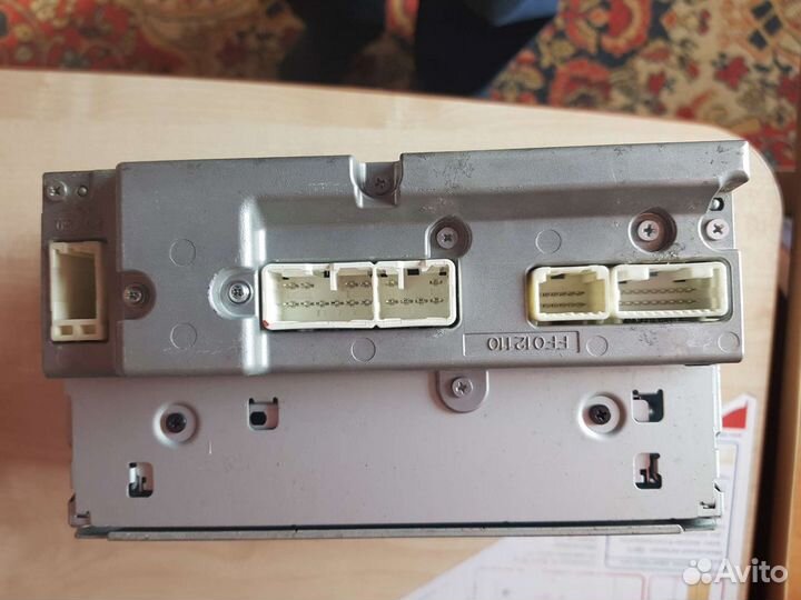 Штатная манитола на тоета карола Е 150