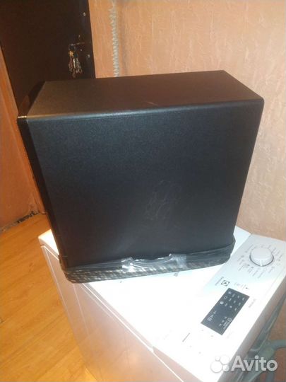 Активный сабвуфер