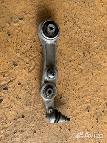 Передний правый рычаг Mercedes W205 W213