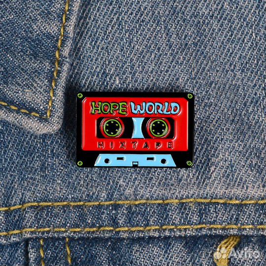 Значки в ассортименте (цена за 1 шт)