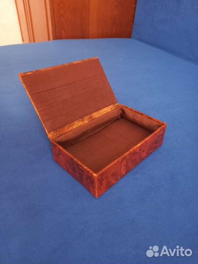 Кожаная шкатулка