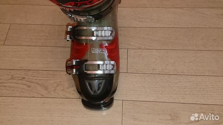 Ботинки горнолыжные