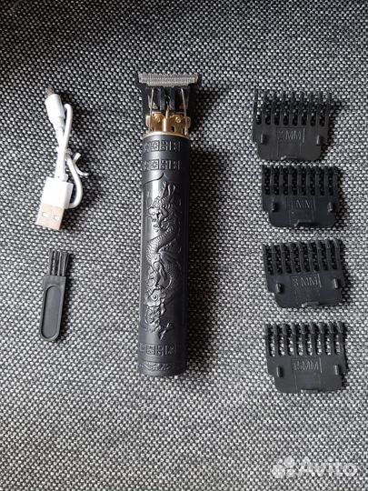 Машинка для стрижки волос и бороды