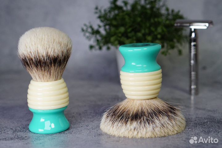 Абсолютно новый помазок Yaqi Bali Silvertip