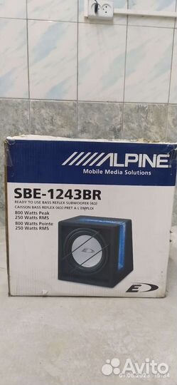 Сабвуфер alpine e12