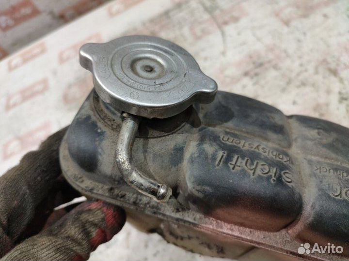 Бачок расширительный Mercedes-Benz Clk-Class W208