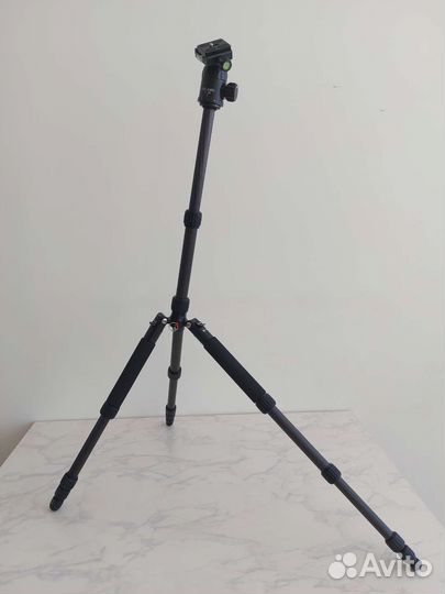 Штативы DIK&MIC E 302 C и Rekam Maxi Pod