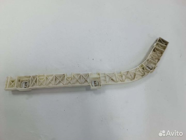 Правый кронштейн заднего бампера Lancer 10