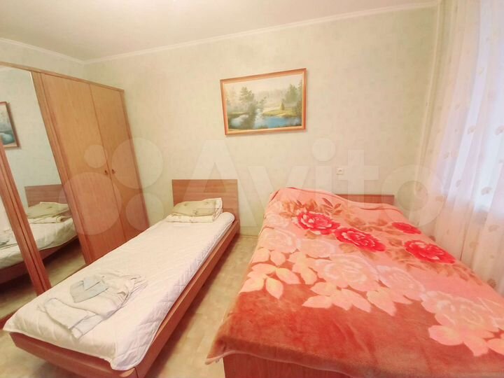 2-к. квартира, 65 м², 6/10 эт.