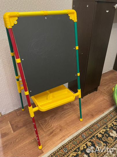 Мольберт / магнитная доска